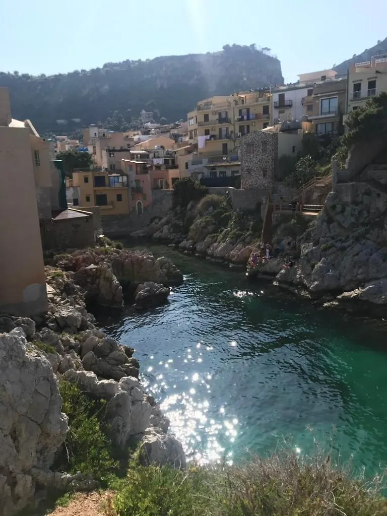 Casa Vacanze Villa Lena Santa Flavia Apartment