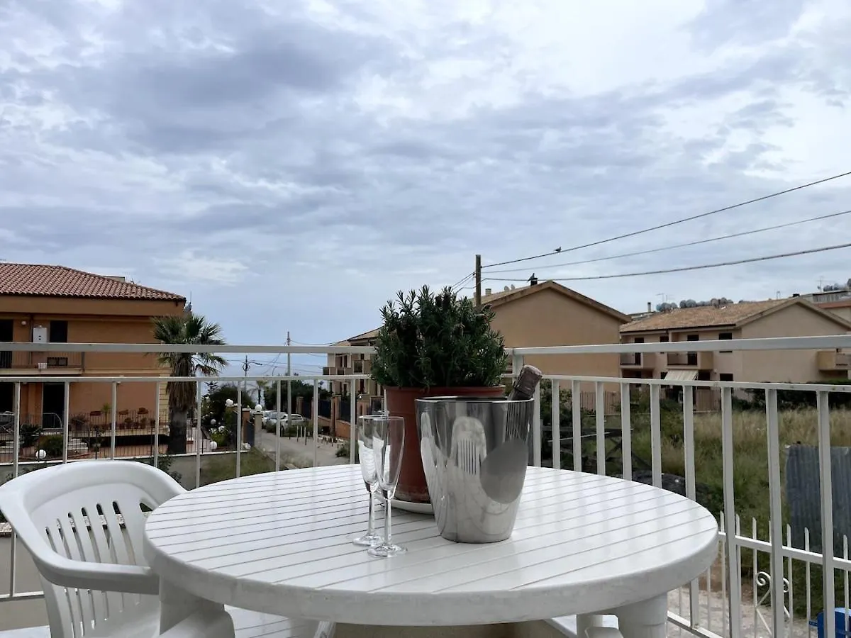 Casa Vacanze Villa Lena Santa Flavia Apartment