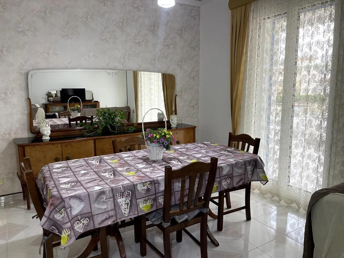 Casa Vacanze Villa Lena Santa Flavia 0*,
