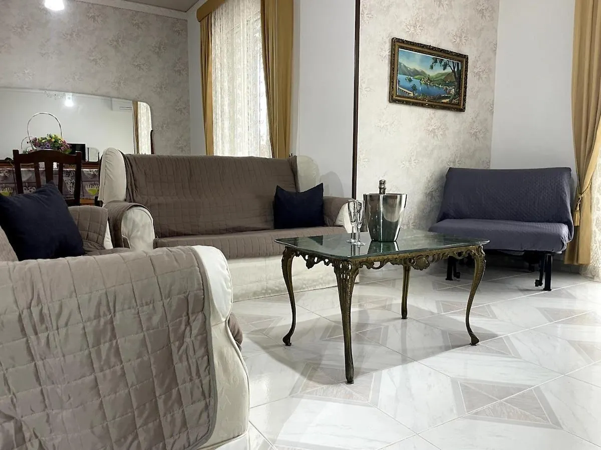 Casa Vacanze Villa Lena Santa Flavia 0*,  Włochy