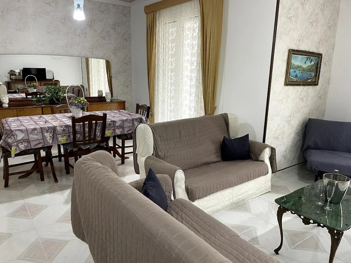 Casa Vacanze Villa Lena Santa Flavia 0*,